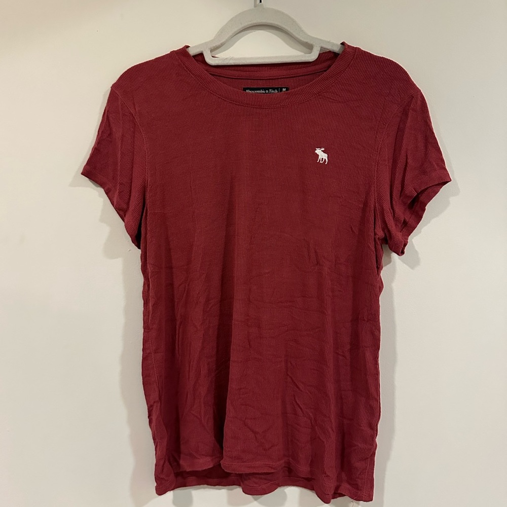 Abercrombie & Fitch red ribbed t-shirt